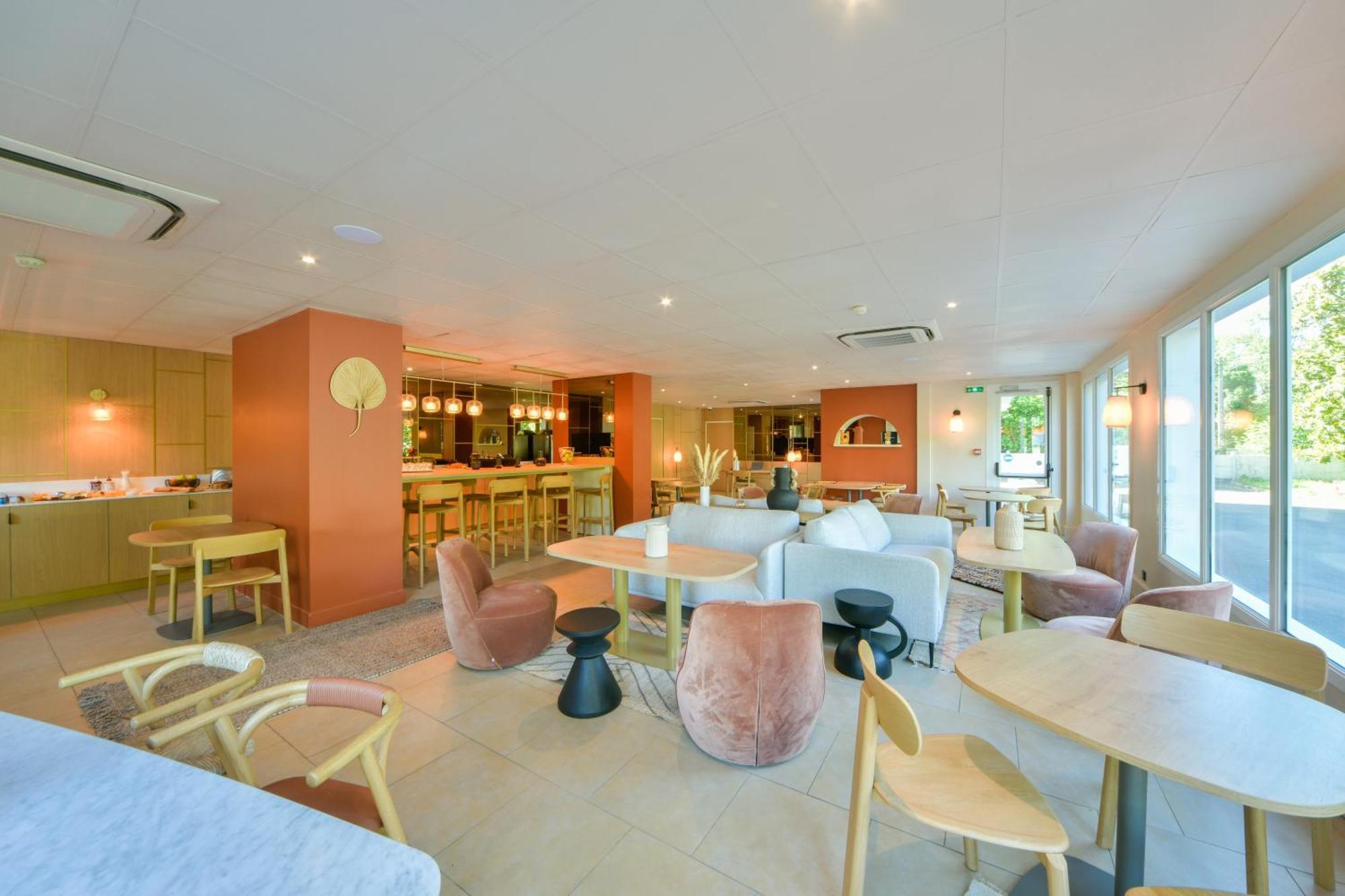 Bhoma Bourges - Hotel & Restaurant Zewnętrze zdjęcie